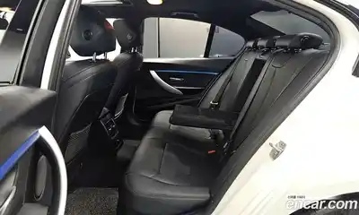BMW 3-Series 2017 2.0 гидро в Москве № 858840, миниатюра 11