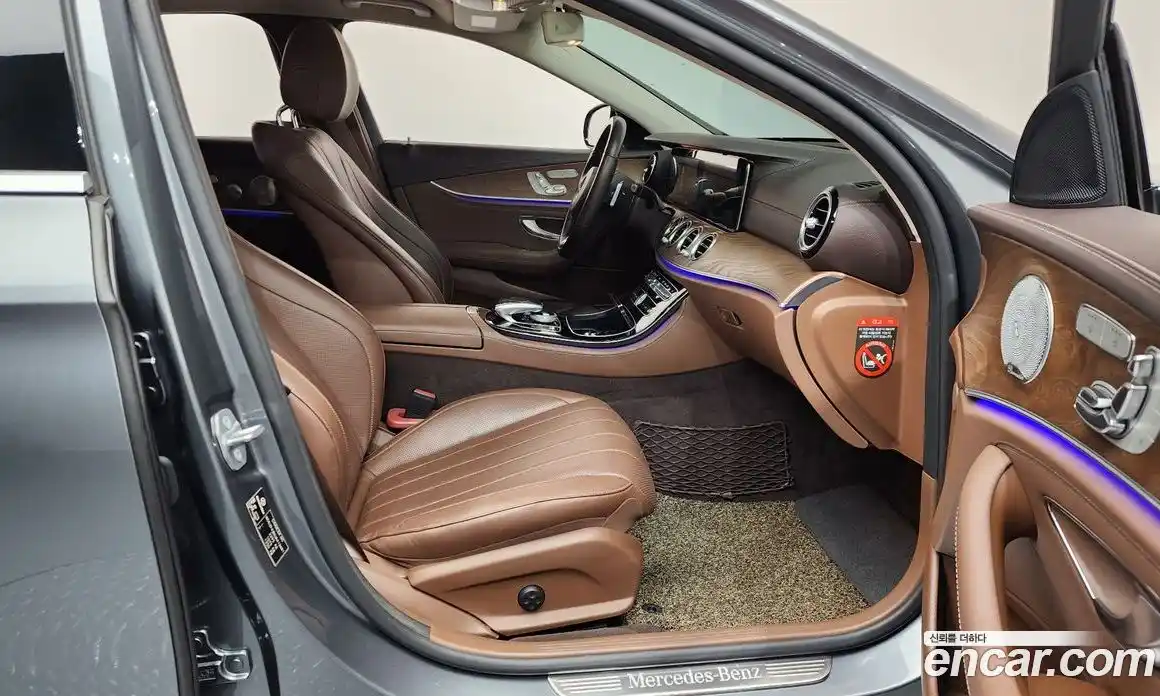 Mercedes-Benz E-Class 2018 2.0 гидро в Москве, фото 11