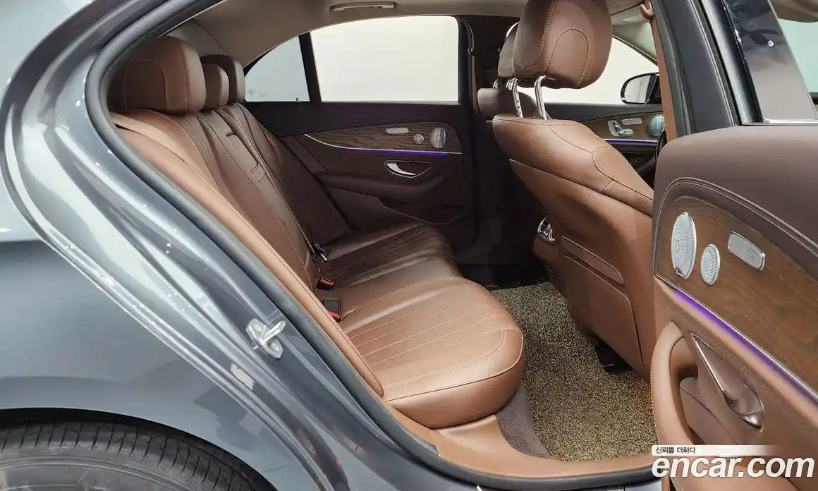 Mercedes-Benz E-Class 2018 2.0 гидро в Москве, фото 12