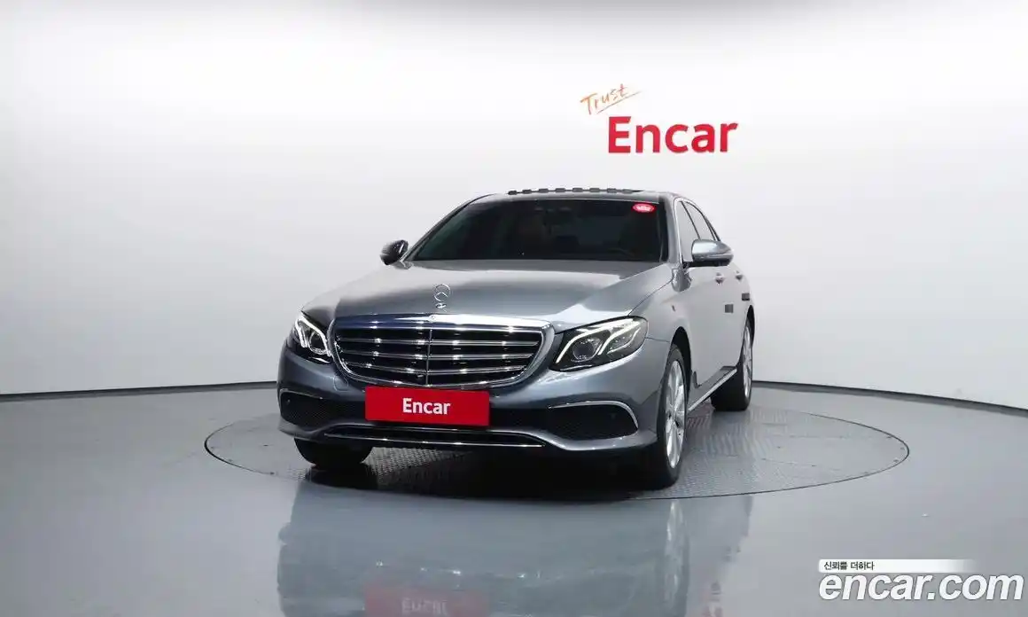 Mercedes-Benz E-Class 2018 2.0 гидро в Москве, фото 3