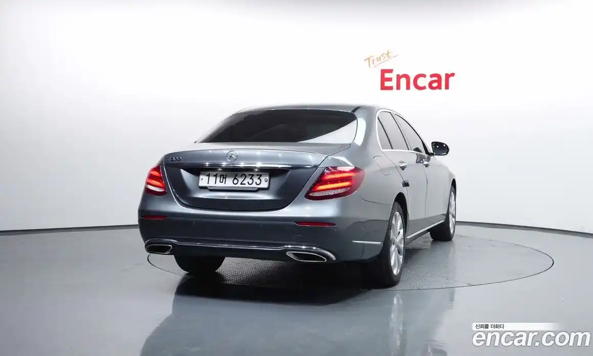 Mercedes-Benz E-Class 2018 2.0 гидро в Москве, фото 4