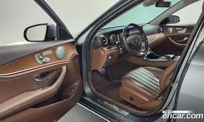 Mercedes-Benz E-Class 2018 2.0 гидро в Москве, миниатюра 10