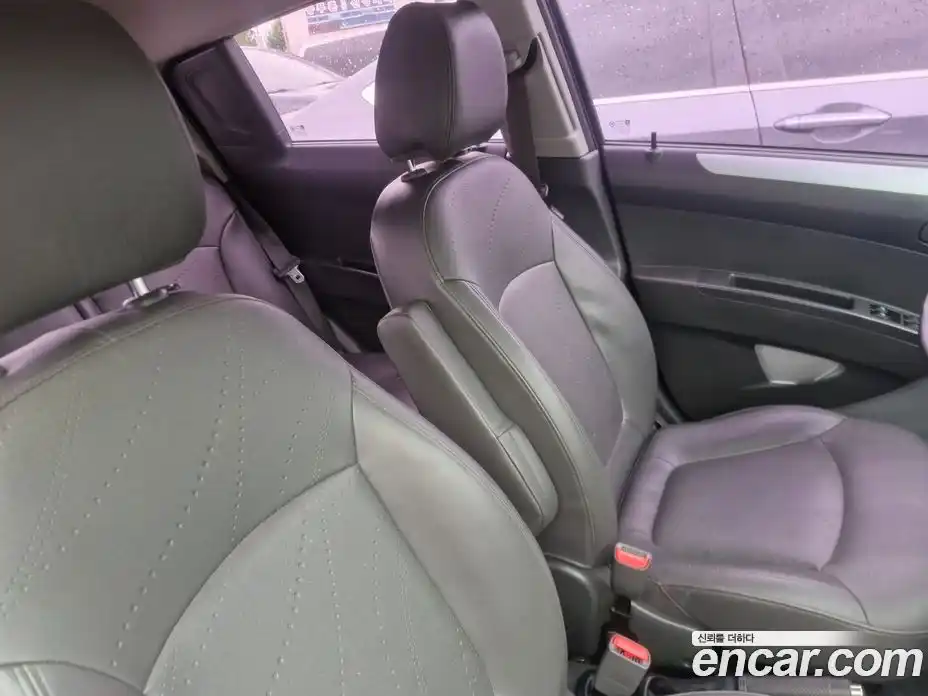 Chevrolet Spark 2013 1.0 гидро в Москве, фото 5
