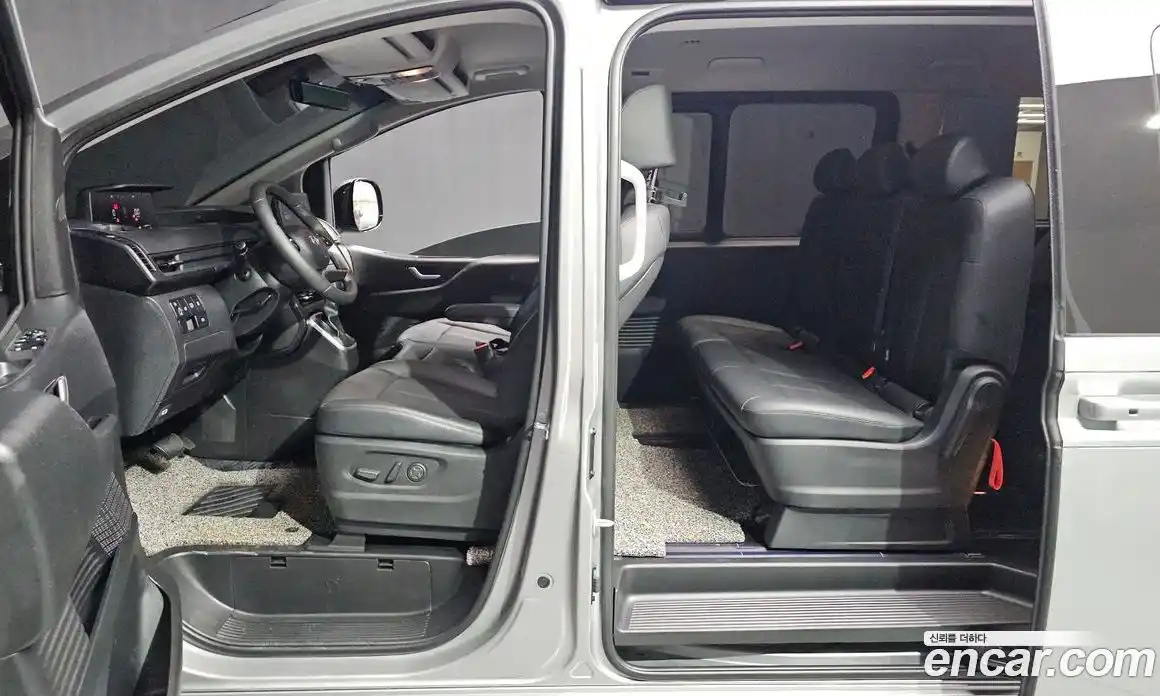 Hyundai Staria 2024 1.6 гидро в Москве, фото 18