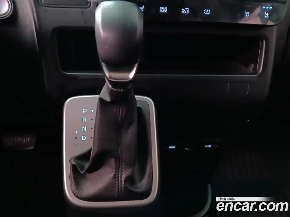 Hyundai Staria 2021 2.2 гидро в Москве, фото 13