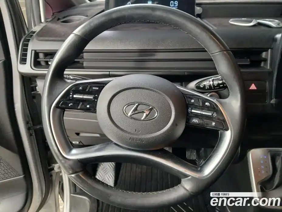 Hyundai Staria 2021 2.2 гидро в Москве, фото 8
