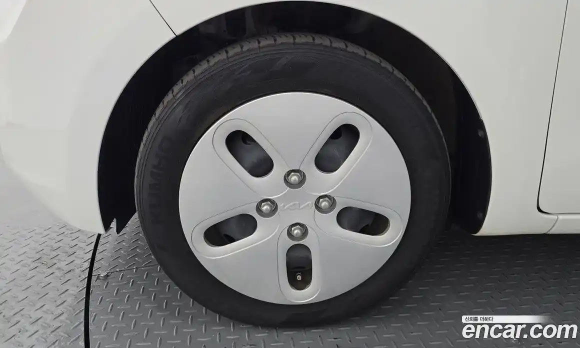 Kia Ray 2022 1.0 гидро в Москве, фото 5