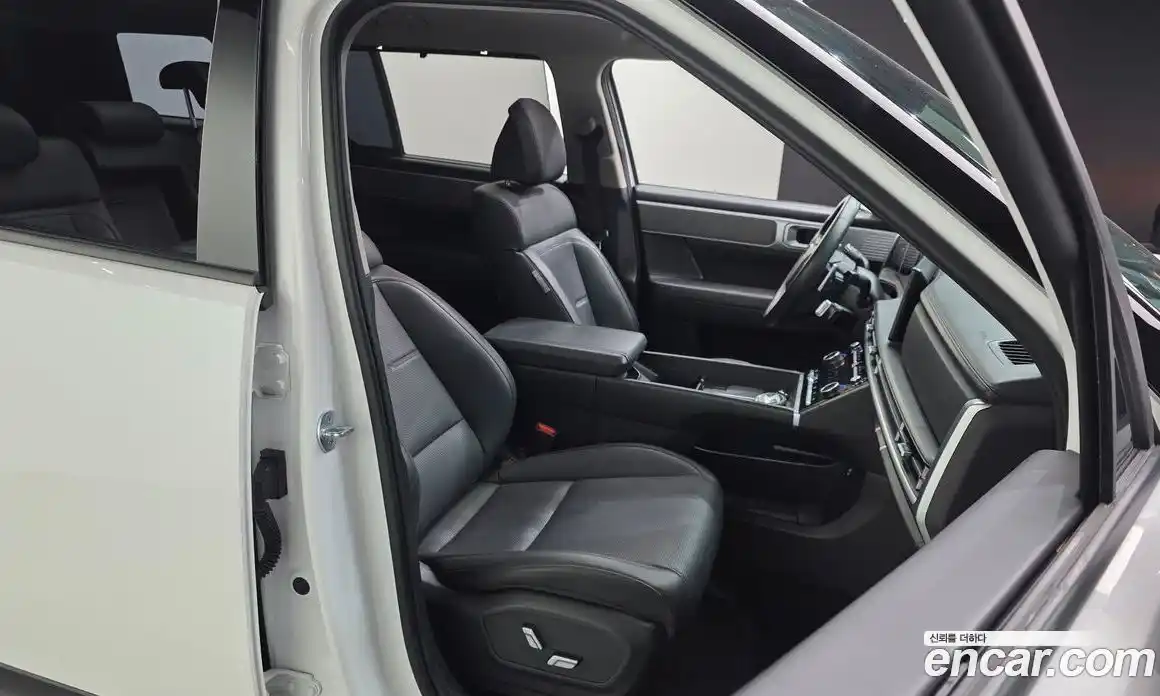 Hyundai Santa Fe 2023 2.5 гидро в Москве № 126389, фото 12