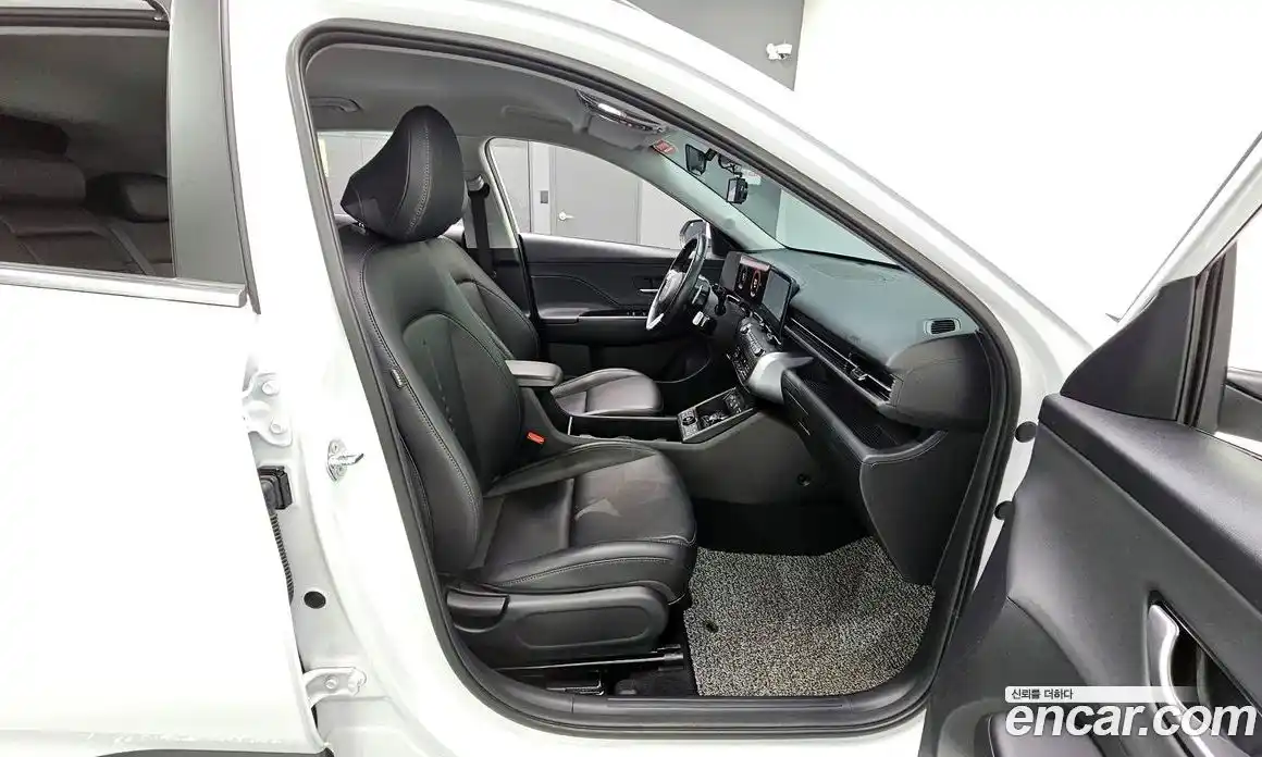 Hyundai Kona 2024 1.6 гидро в Москве, фото 12
