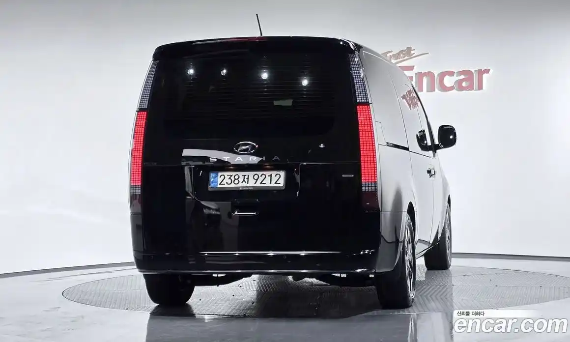 Hyundai Staria 2022 2.2 гидро в Москве № 1464825, фото 3