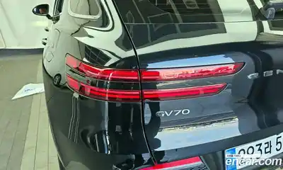 Genesis GV70 2021 2.2 гидро в Москве № 1539343, миниатюра 9