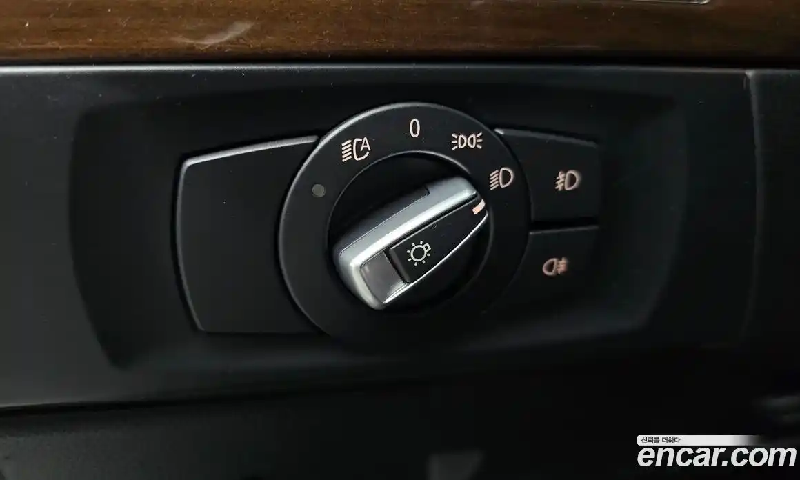BMW 3-Series 2009 2.0 гидро в Москве, фото 14