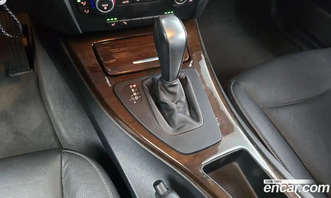 BMW 3-Series 2009 2.0 гидро в Москве, фото 9
