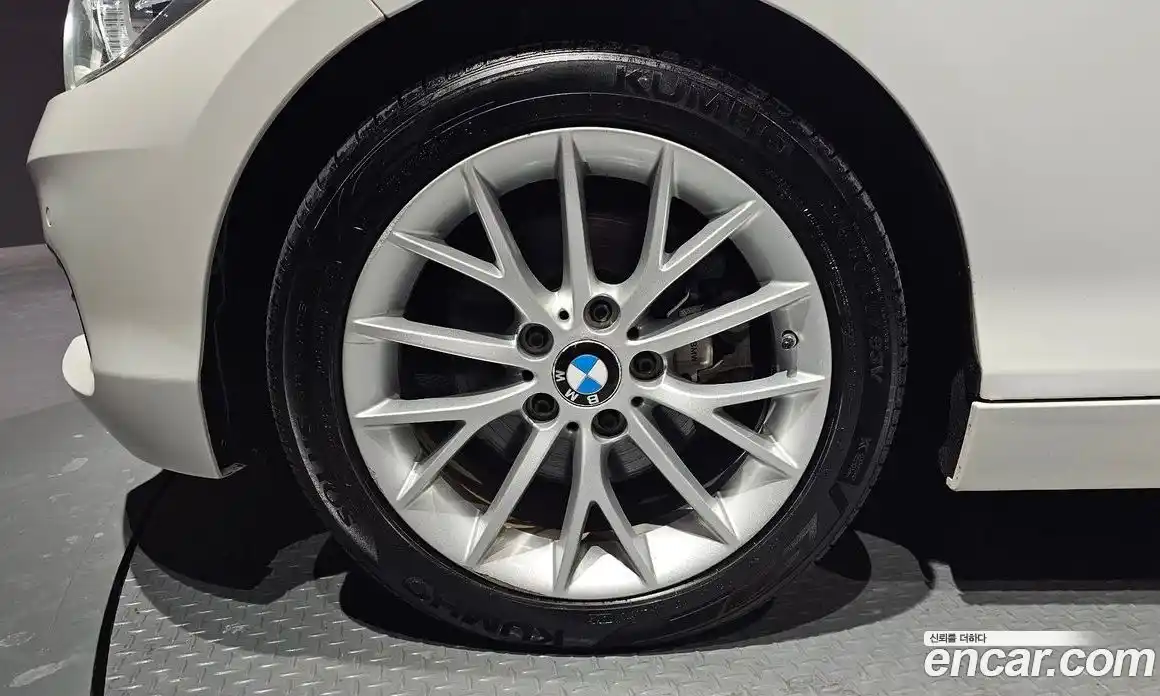 BMW 1-Series 2016 2.0 гидро в Москве, фото 5