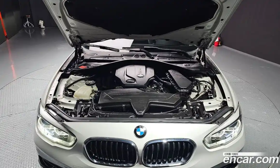 BMW 1-Series 2016 2.0 гидро в Москве, фото 6