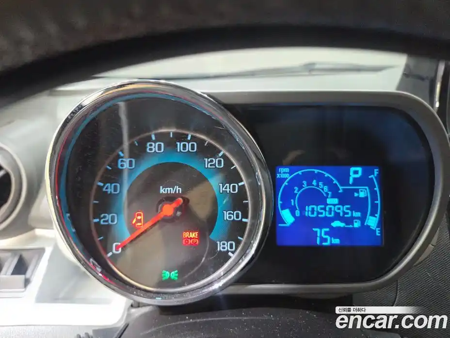 Chevrolet Spark 2015 1.0 гидро в Москве, фото 7