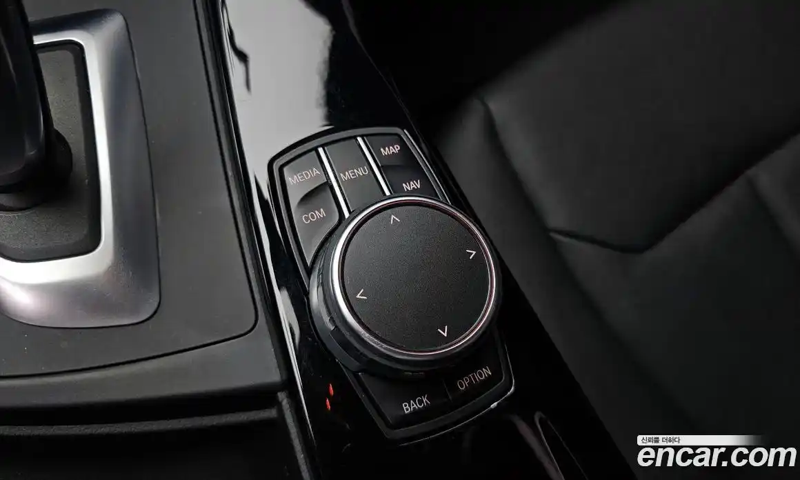 BMW 3-Series 2018 2.0 гидро в Москве № 1760952, фото 31