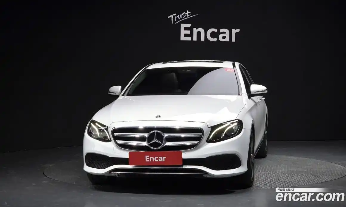Mercedes-Benz E-Class 2019 2.0 гидро в Москве, фото 3