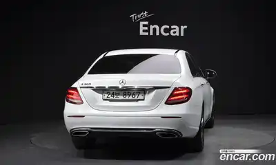 Mercedes-Benz E-Class 2019 2.0 гидро в Москве, миниатюра 4