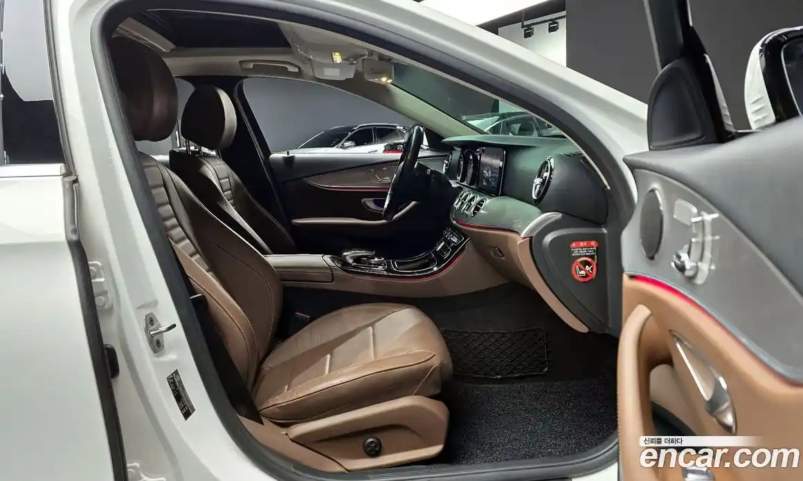 Mercedes-Benz E-Class 2019 2.0 гидро в Москве, фото 10