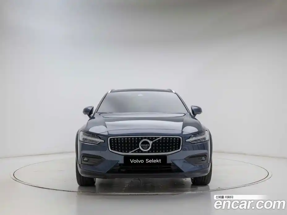Volvo V60 2022 2.0 гидро в Москве, фото 3