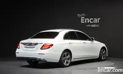 Mercedes-Benz E-Class 2019 2.0 гидро в Москве № 194357, миниатюра 2
