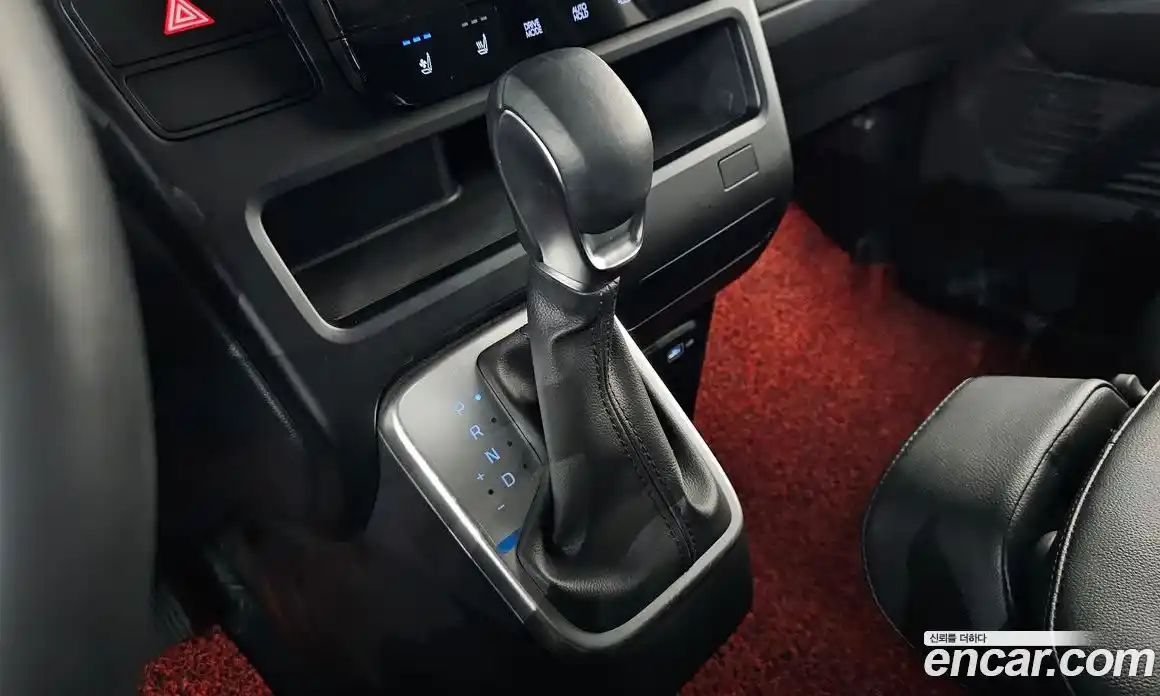 Hyundai Staria 2022 2.2 гидро в Москве, фото 11