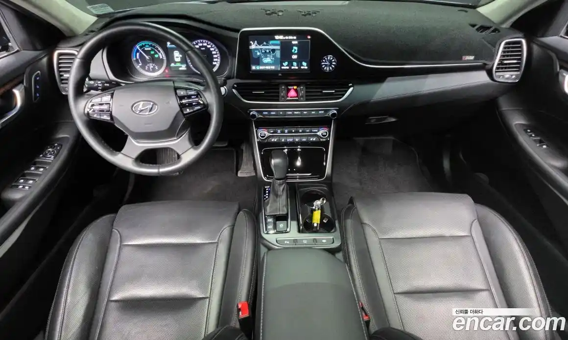 Hyundai Grandeur 2018 2.4 гидро в Москве № 1977227, фото 10