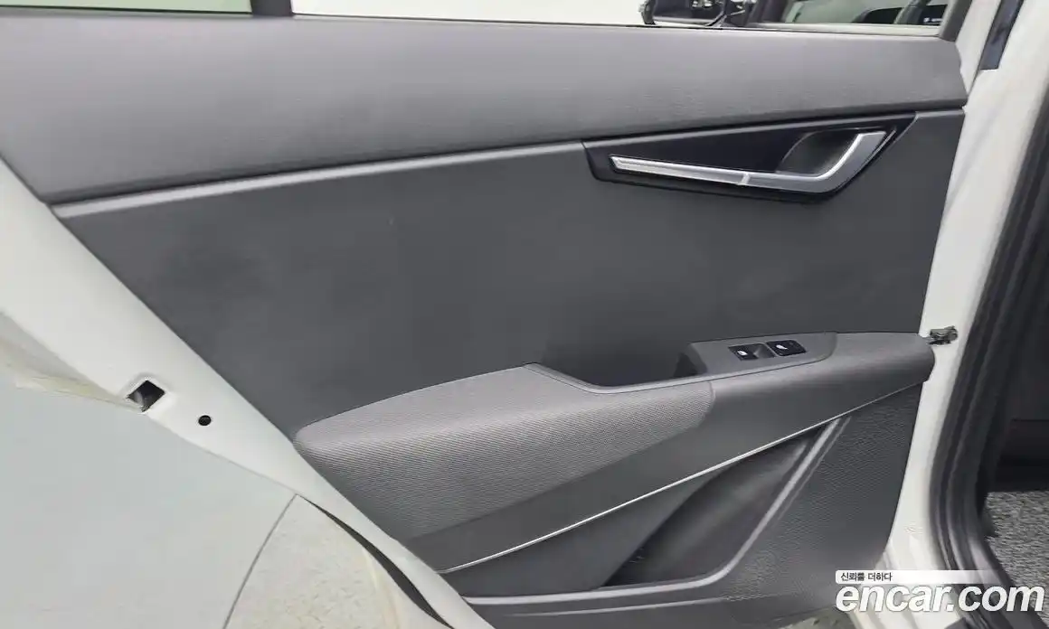 Kia Niro 2023 1.6 гидро в Москве, фото 15