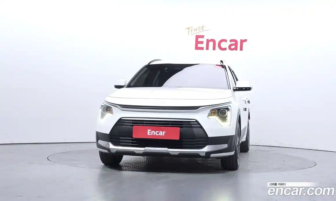 Kia Niro 2023 1.6 гидро в Москве, фото 3