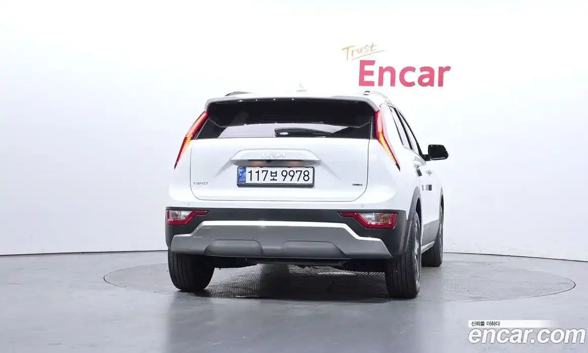 Kia Niro 2023 1.6 гидро в Москве, фото 4