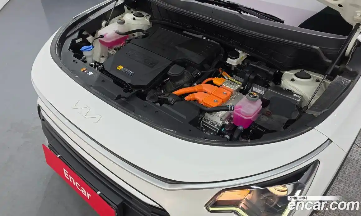 Kia Niro 2023 1.6 гидро в Москве, фото 6