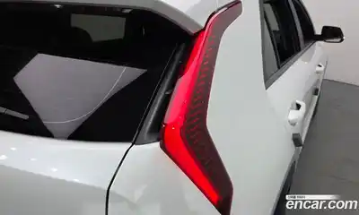 Kia Niro 2023 1.6 гидро в Москве, миниатюра 9