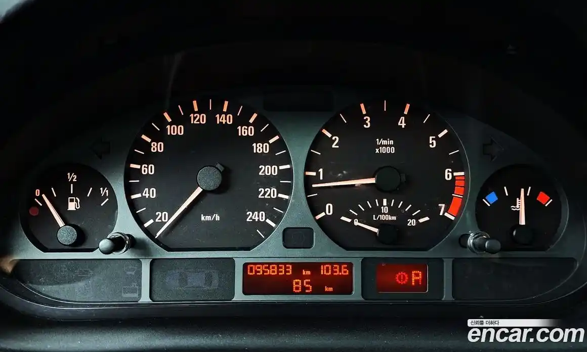 BMW 3-Series 2003 2.5 гидро в Москве, фото 8