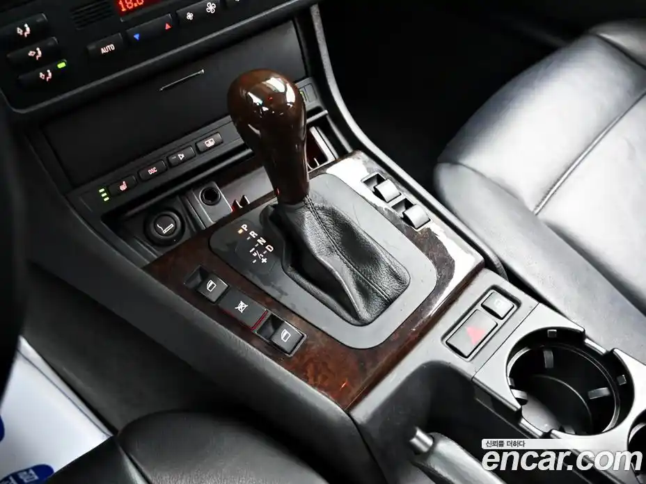 BMW 3-Series 2003 2.5 гидро в Москве, фото 9