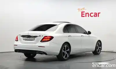 Mercedes-Benz E-Class 2020 2.0 гидро, миниатюра 2