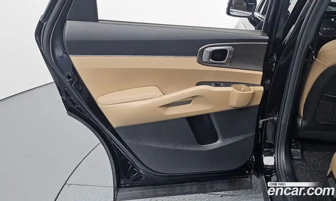 Kia Sorento 2023 2.2 гидро в Москве, фото 15