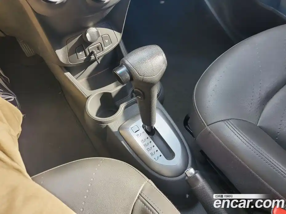 Chevrolet Spark 2013 1.0 гидро в Москве, фото 9