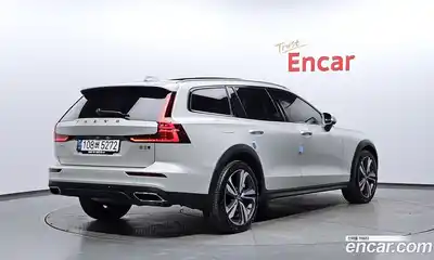 Volvo V60 2020 2.0 гидро в Москве № 212814, миниатюра 2