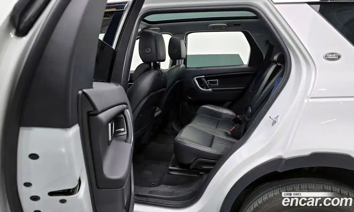 Land Rover Discovery Sport 2019 2.0 гидро в Москве, фото 13
