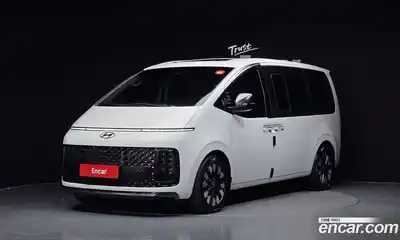 Hyundai Staria 4WD Lounge 9-Seater Inspiration
