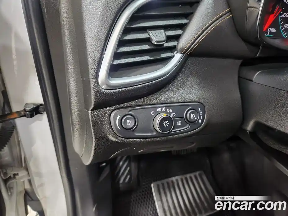 Chevrolet Trax 2017 1.6 гидро в Москве № 219802, фото 15