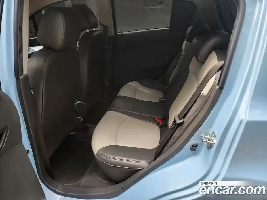 Chevrolet Spark 2013 1.0 вариатор в Москве № 2200526, фото 17