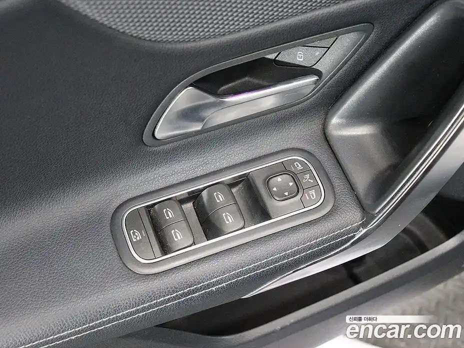 Mercedes-Benz A-Class 2021 2.0 гидро в Москве № 2201454, фото 14