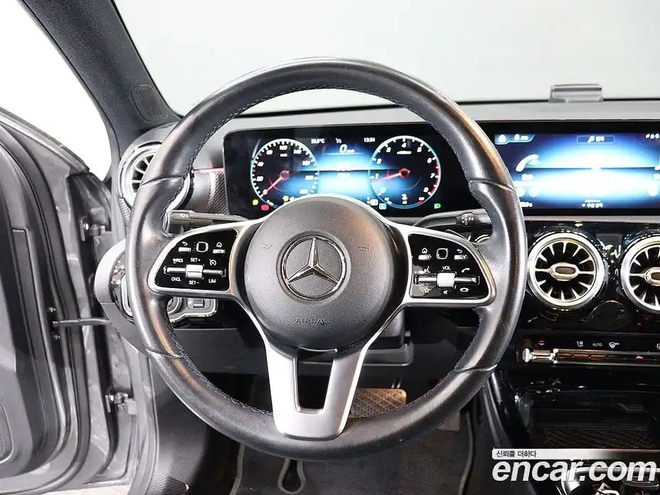Mercedes-Benz A-Class 2021 2.0 гидро в Москве № 2201454, фото 16