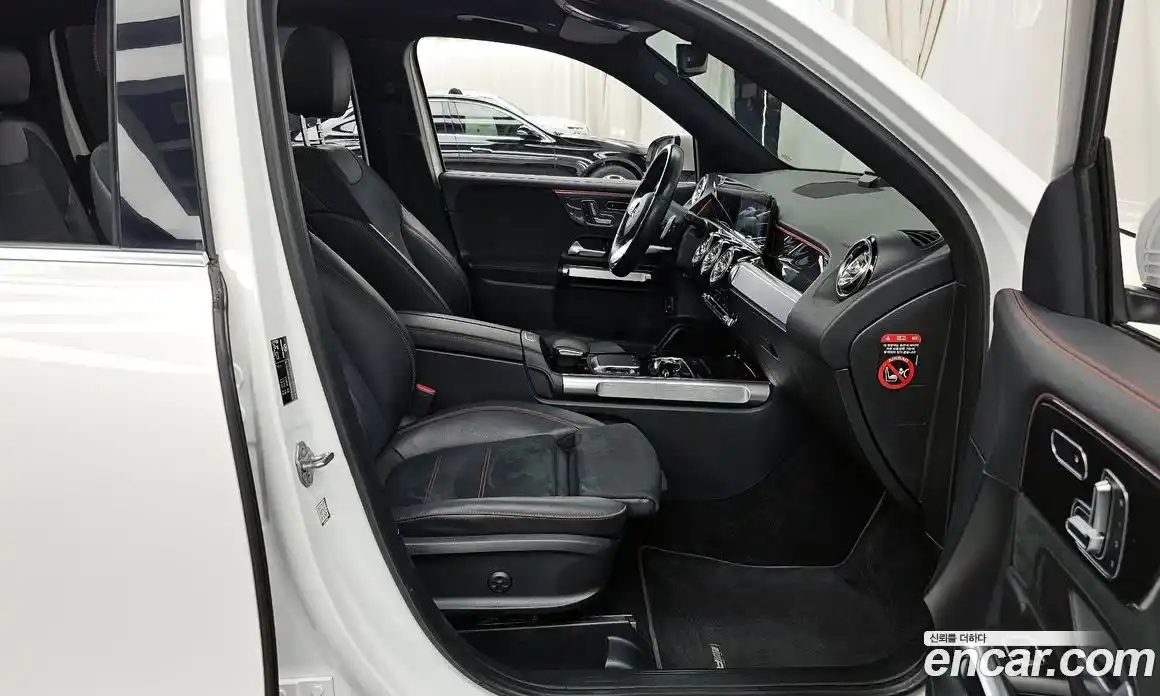 Mercedes-Benz GLB-Class 2021 2.0 гидро в Москве, фото 17