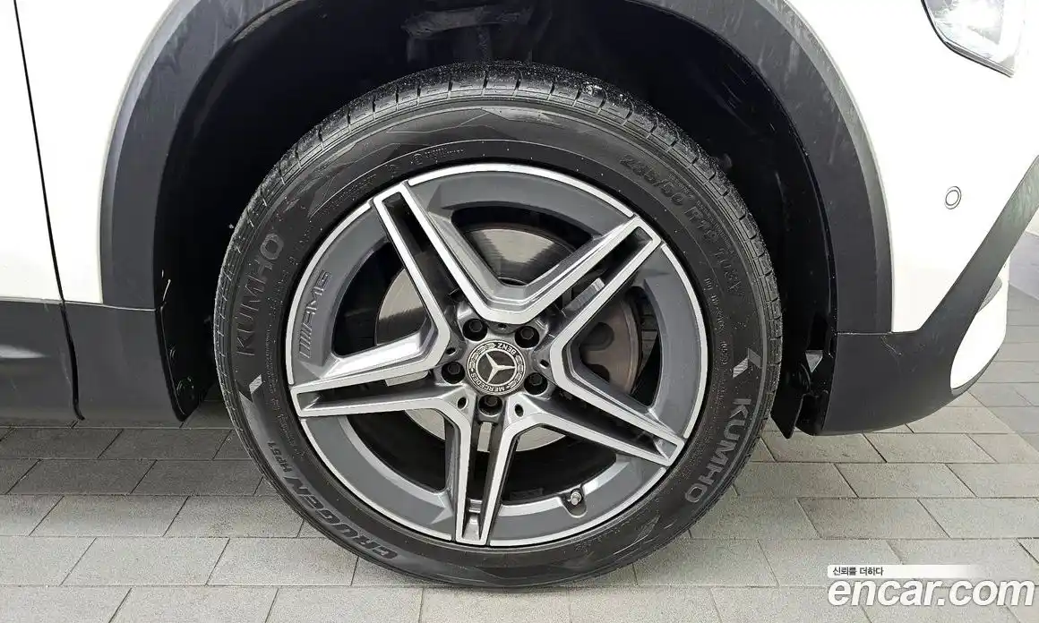 Mercedes-Benz GLB-Class 2021 2.0 гидро в Москве, фото 7