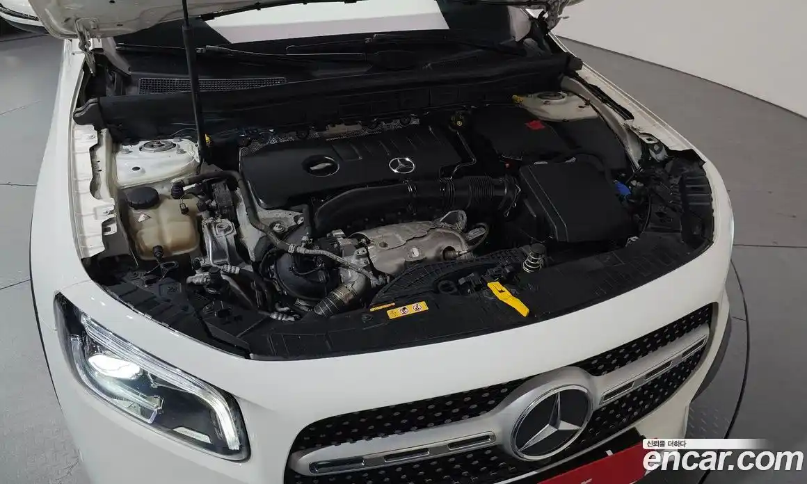 Mercedes-Benz GLB-Class 2021 2.0 гидро в Москве, фото 6