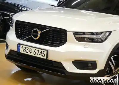 Volvo XC40 2021 2.0 гидро в Москве № 2202805, миниатюра 5