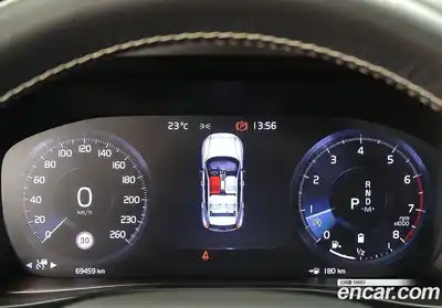 Volvo XC40 2021 2.0 гидро в Москве № 2202805, миниатюра 6
